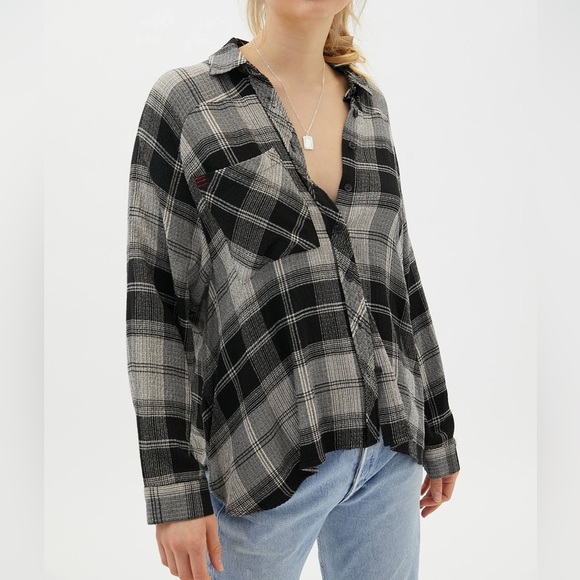 Tops - BDG Urban Outfitters Women’s Black/White Soft Oversized Flannel Size Small